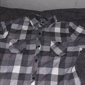 Hot Topic Flannel w/ Neat Skull Design